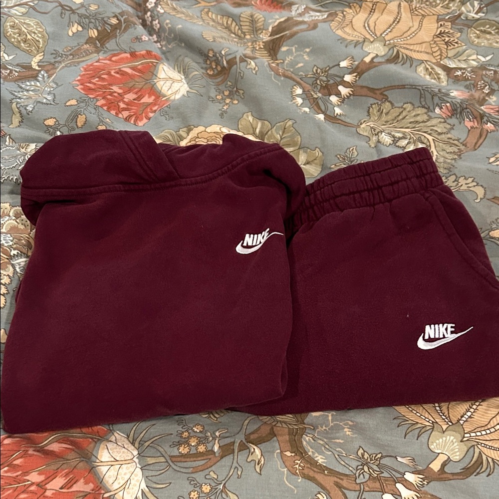 Nike Kids Burgundy Joggers Set